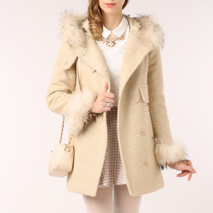 Roem Beige