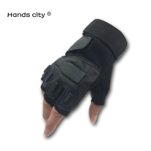 HANDS CITY WAR-003