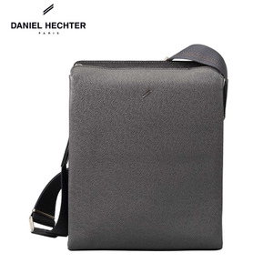 DANIEL HECHTER D533928T00