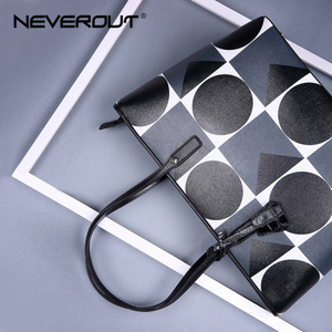 Never Out/妮维奥 NP77901