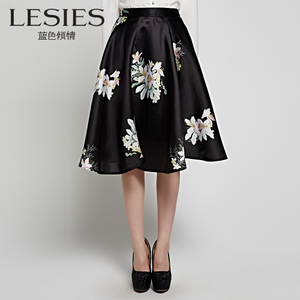 Lesies/蓝色倾情 LS657302