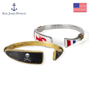 Kiel James Patrick Royal-FortuneSandy-Claws