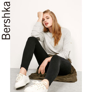 Bershka 06781381812-22