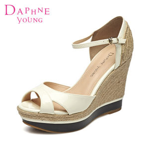 Daphne/达芙妮 1515303032-190