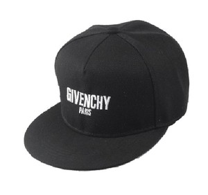 魂世金殿 GIVENCHY