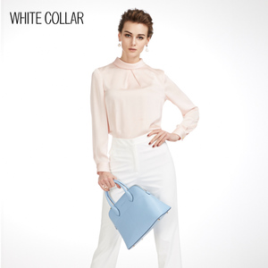 white collar 000054065